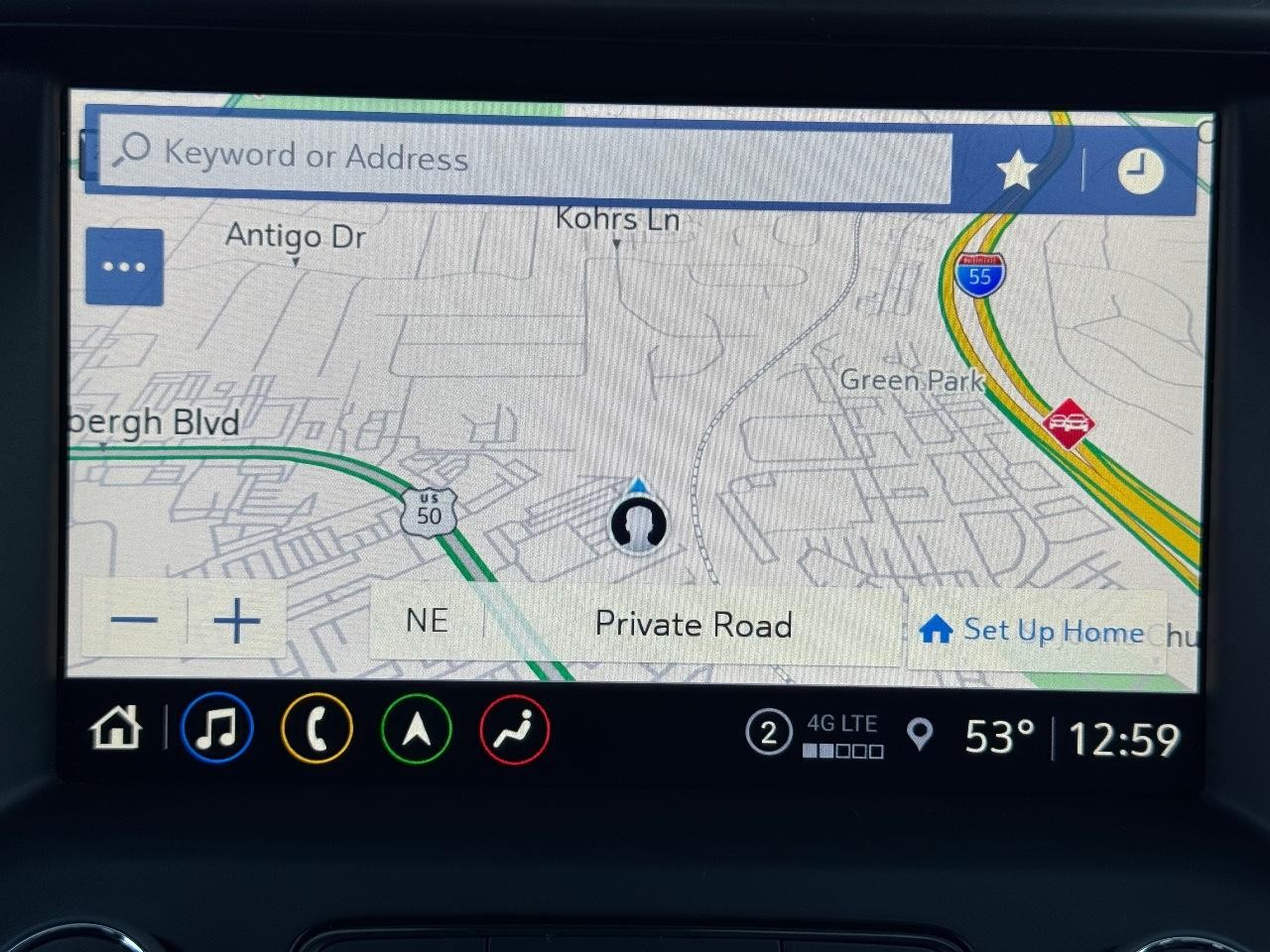 GMC Acadia Vehicle Full-screen Gallery Image 25