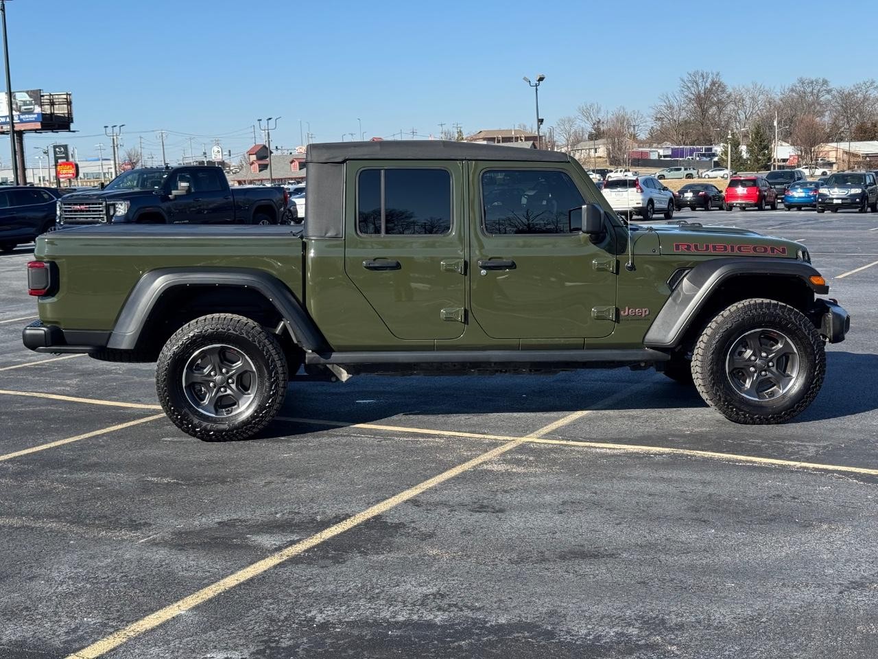Jeep Gladiator Vehicle Full-screen Gallery Image 02