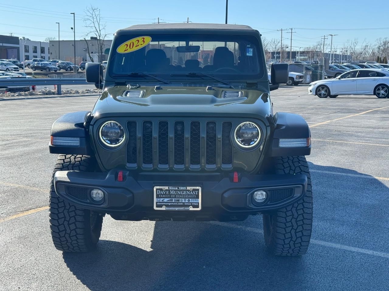 Jeep Gladiator Vehicle Full-screen Gallery Image 09