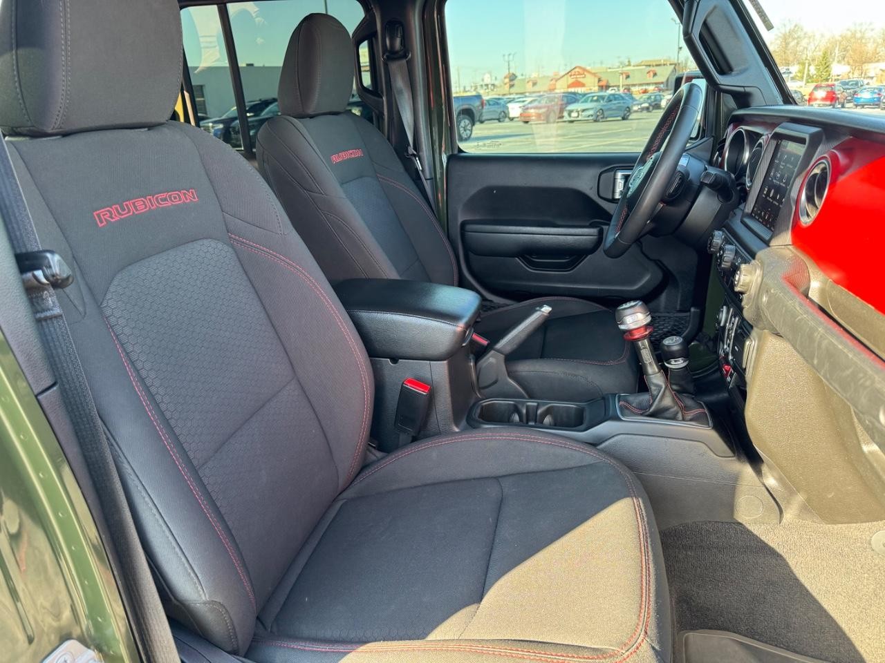 Jeep Gladiator Vehicle Full-screen Gallery Image 17