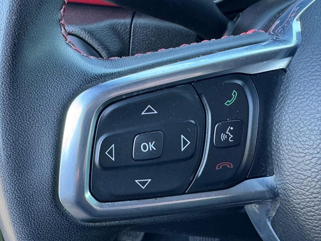 Jeep Gladiator Vehicle Full-screen Gallery Image 20