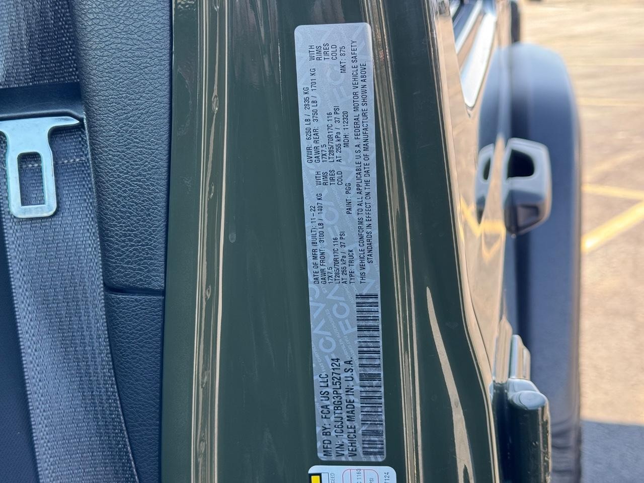 Jeep Gladiator Vehicle Full-screen Gallery Image 27