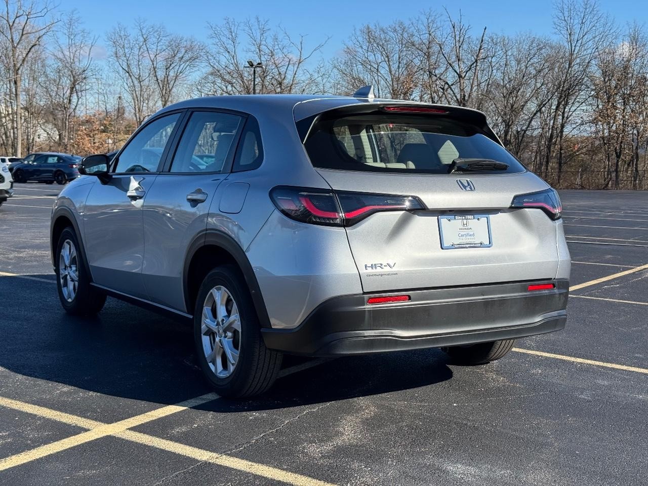 Honda HR-V Vehicle Full-screen Gallery Image 06