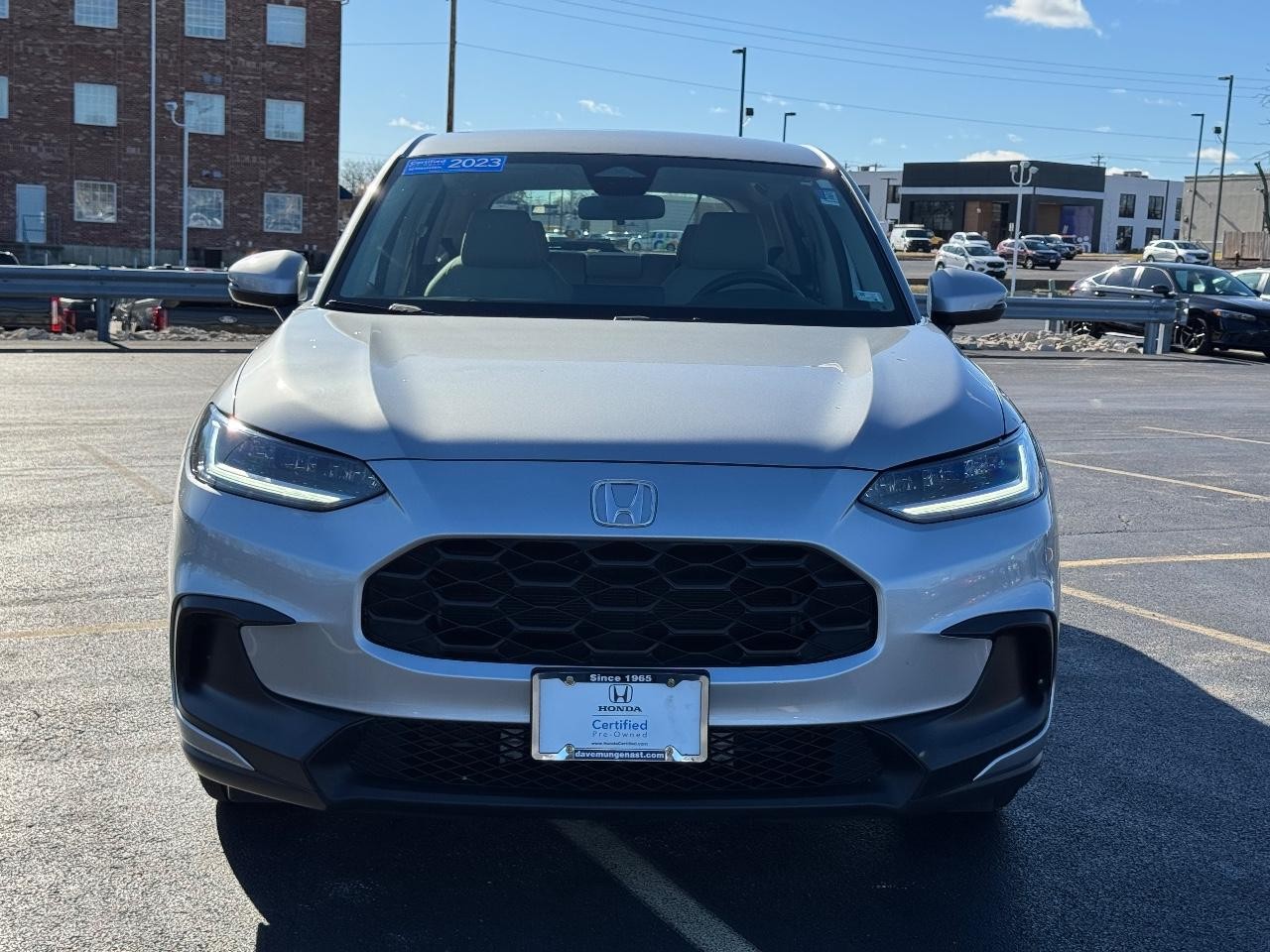 Honda HR-V Vehicle Full-screen Gallery Image 09