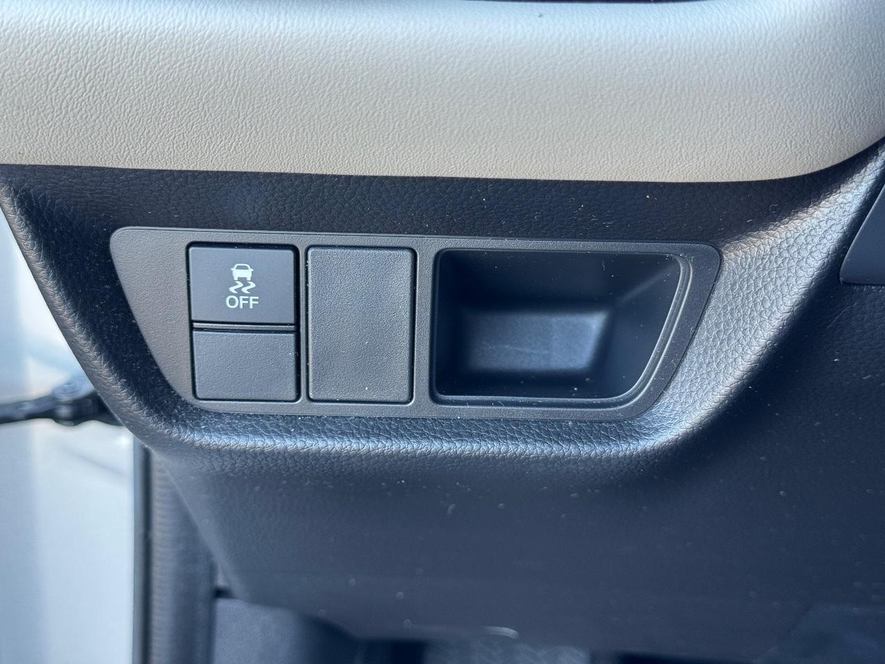 Honda HR-V Vehicle Full-screen Gallery Image 21