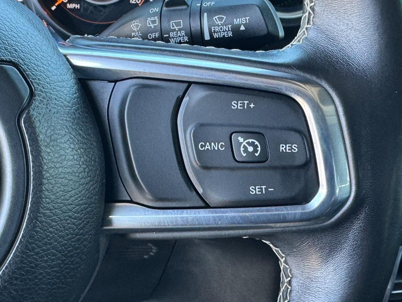 Jeep Wrangler Unlimited Vehicle Full-screen Gallery Image 19