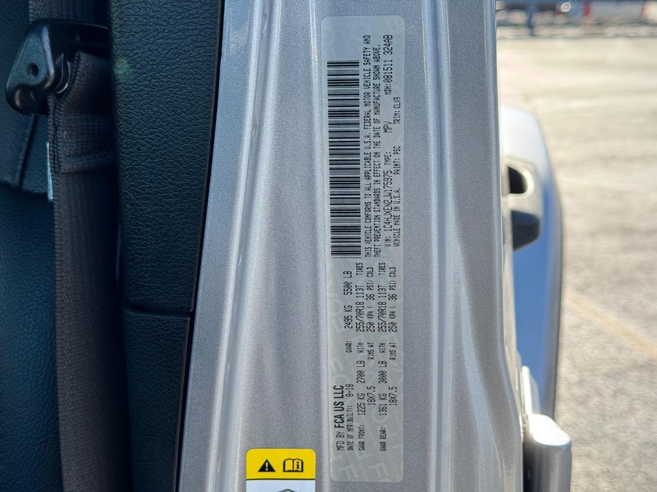 Jeep Wrangler Unlimited Vehicle Full-screen Gallery Image 25