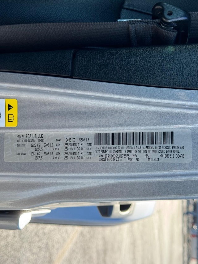 Jeep Wrangler Unlimited Vehicle Full-screen Gallery Image 25