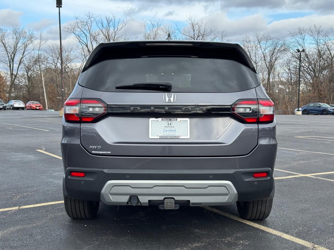 Honda Pilot Vehicle Full-screen Gallery Image 05