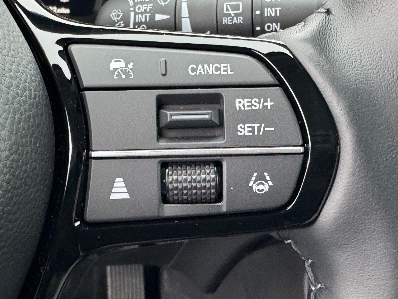 Honda CR-V Vehicle Full-screen Gallery Image 22
