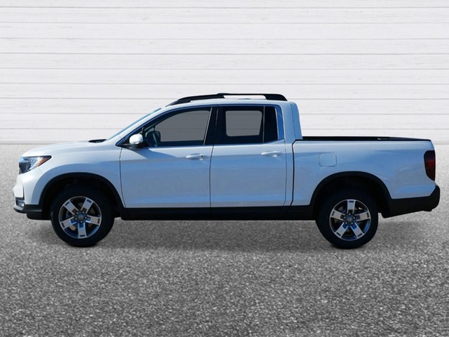 Honda Ridgeline Vehicle Full-screen Gallery Image 02