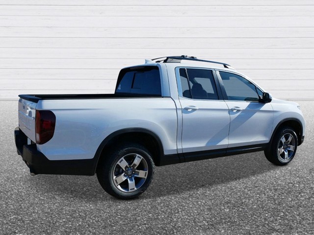 Honda Ridgeline Vehicle Full-screen Gallery Image 05