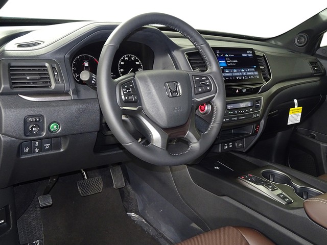 Honda Ridgeline Vehicle Full-screen Gallery Image 13