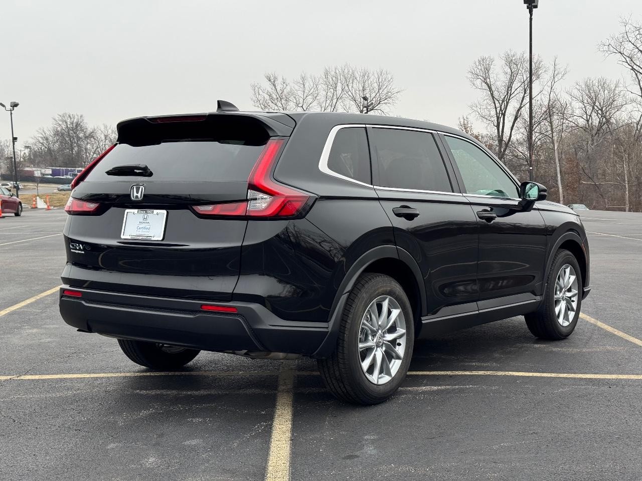 Honda CR-V Vehicle Full-screen Gallery Image 03