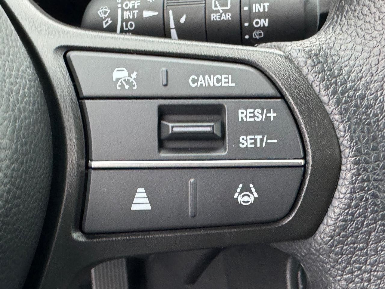 Honda CR-V Vehicle Full-screen Gallery Image 22