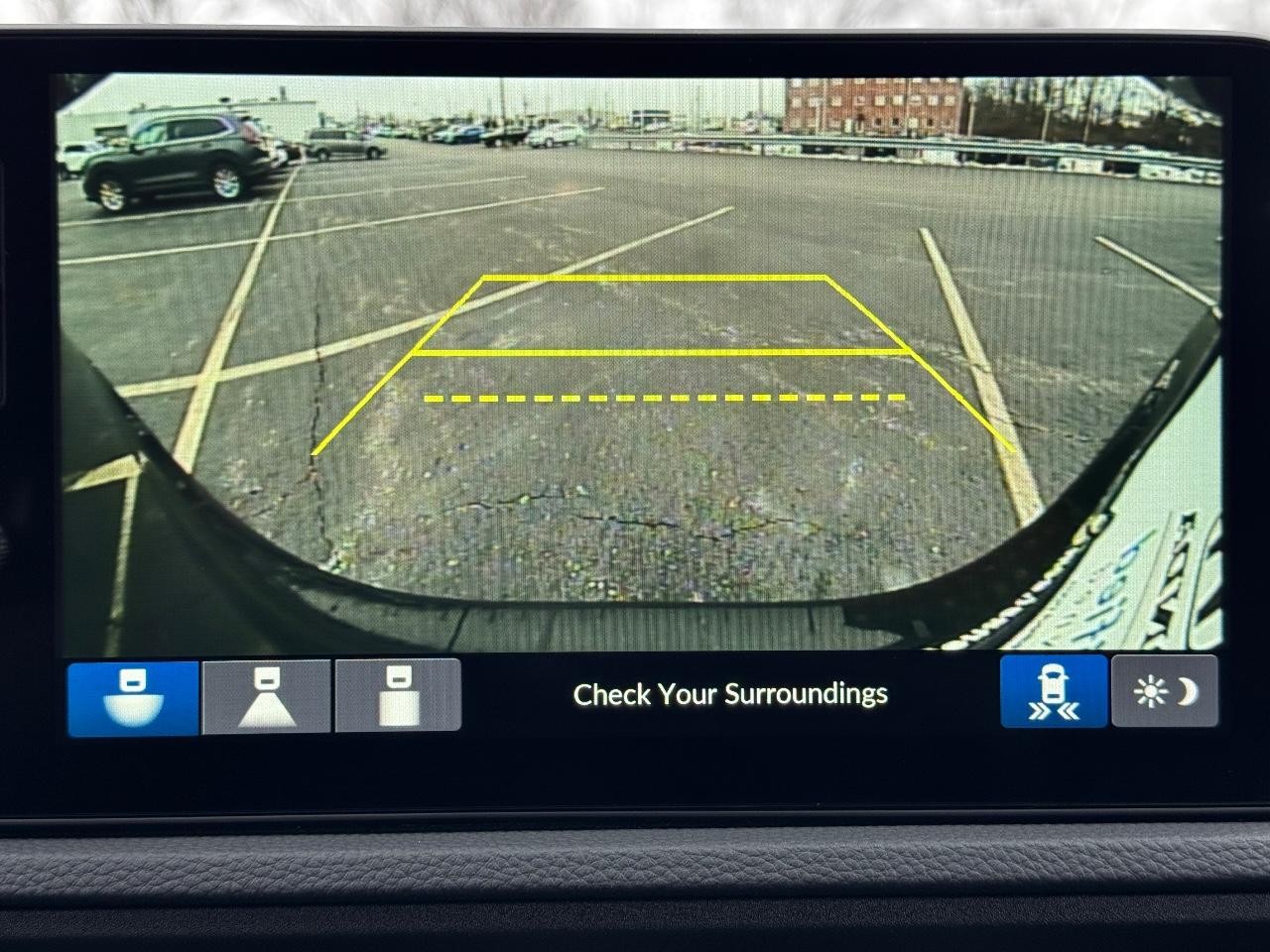 Honda CR-V Vehicle Full-screen Gallery Image 23