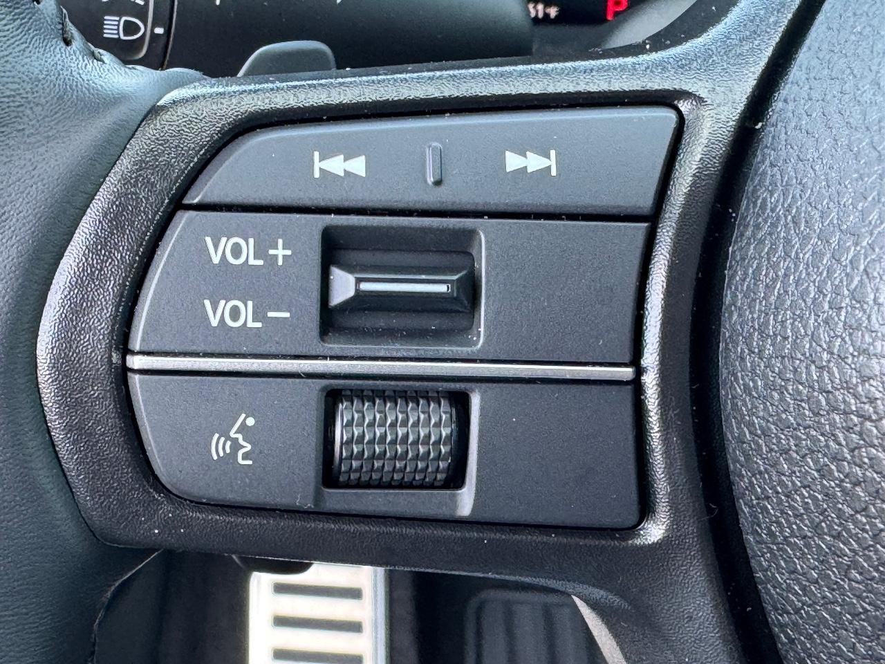 Honda Accord Hybrid Vehicle Full-screen Gallery Image 21