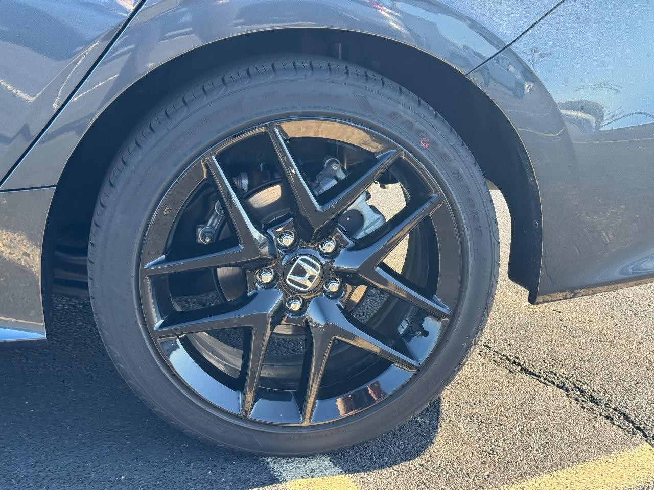 Honda Civic Sedan Vehicle Full-screen Gallery Image 07