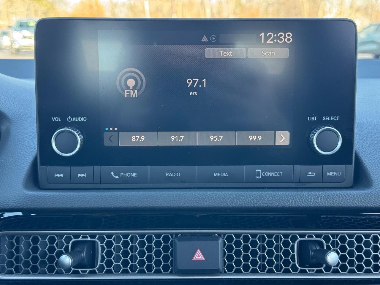 Honda Civic Sedan Vehicle Full-screen Gallery Image 13