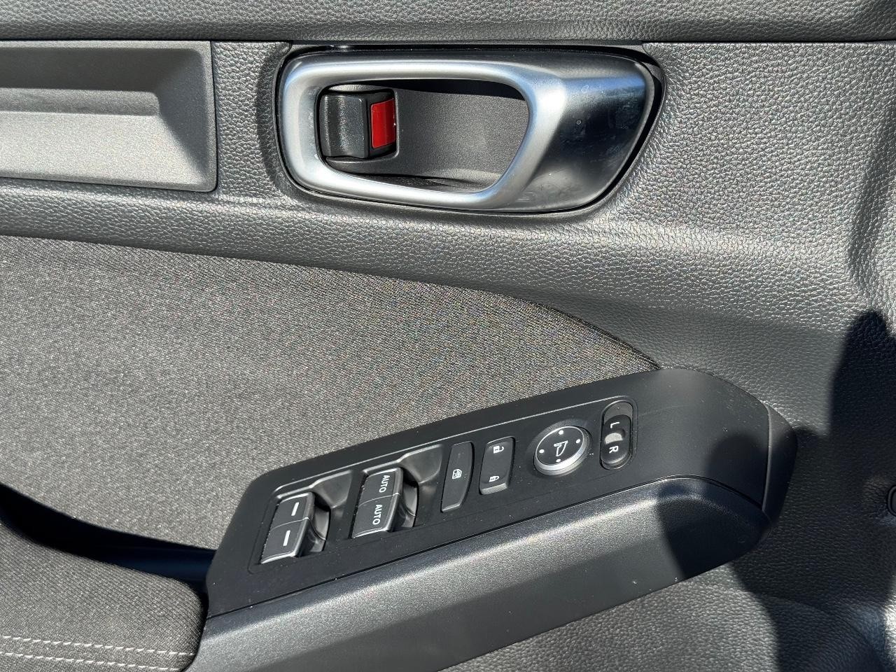 Honda Civic Sedan Vehicle Full-screen Gallery Image 23