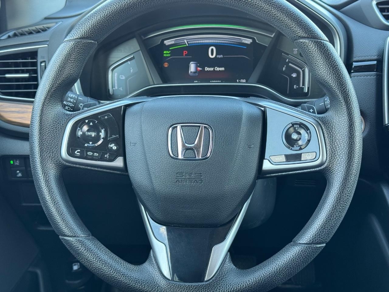 Honda CR-V Hybrid Vehicle Full-screen Gallery Image 12