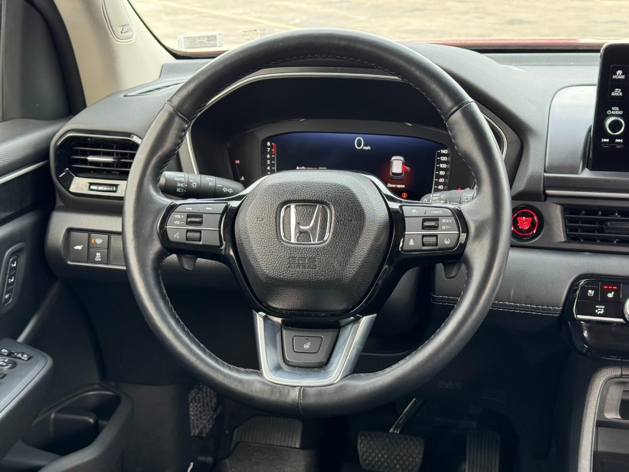 Honda Pilot Vehicle Full-screen Gallery Image 12