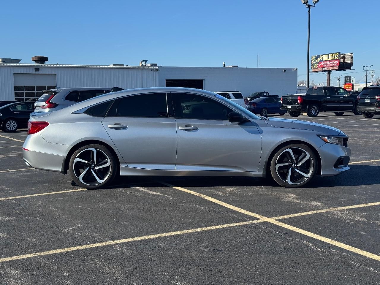 Honda Accord Sedan Vehicle Full-screen Gallery Image 02