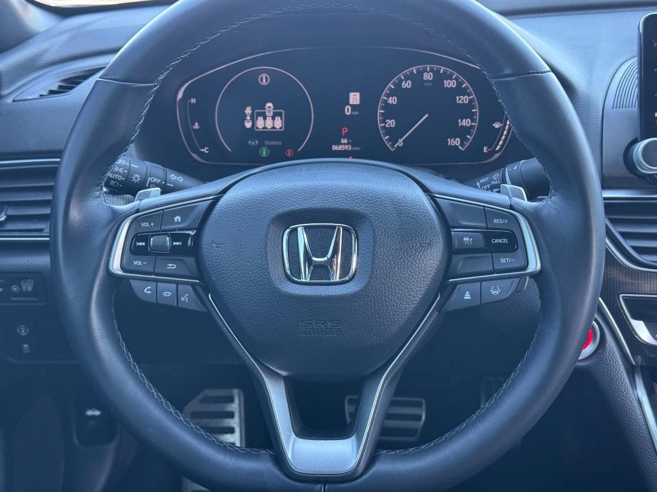 Honda Accord Sedan Vehicle Full-screen Gallery Image 12