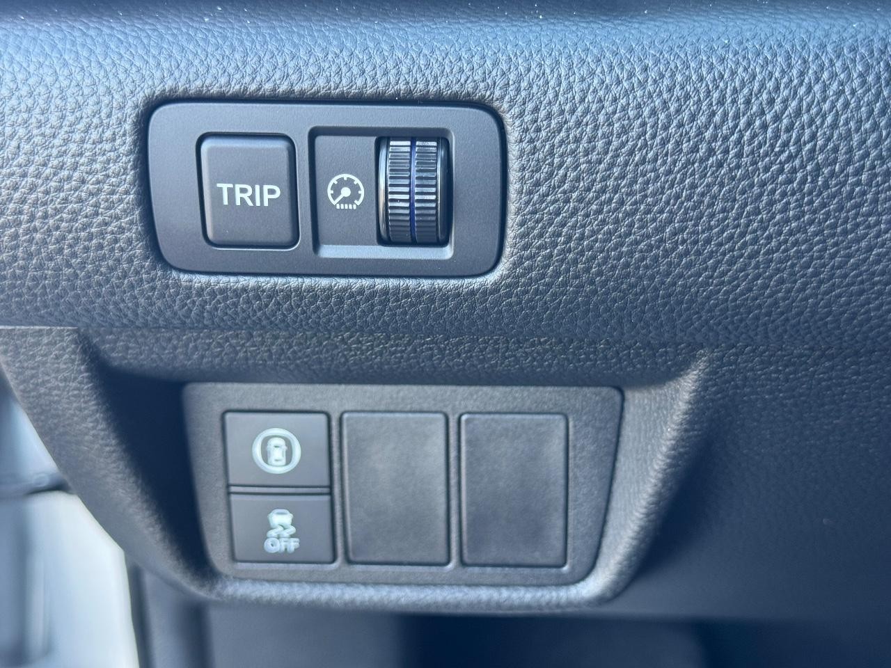 Honda Accord Sedan Vehicle Full-screen Gallery Image 22