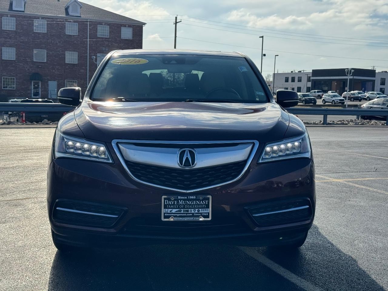 Acura MDX Vehicle Full-screen Gallery Image 09