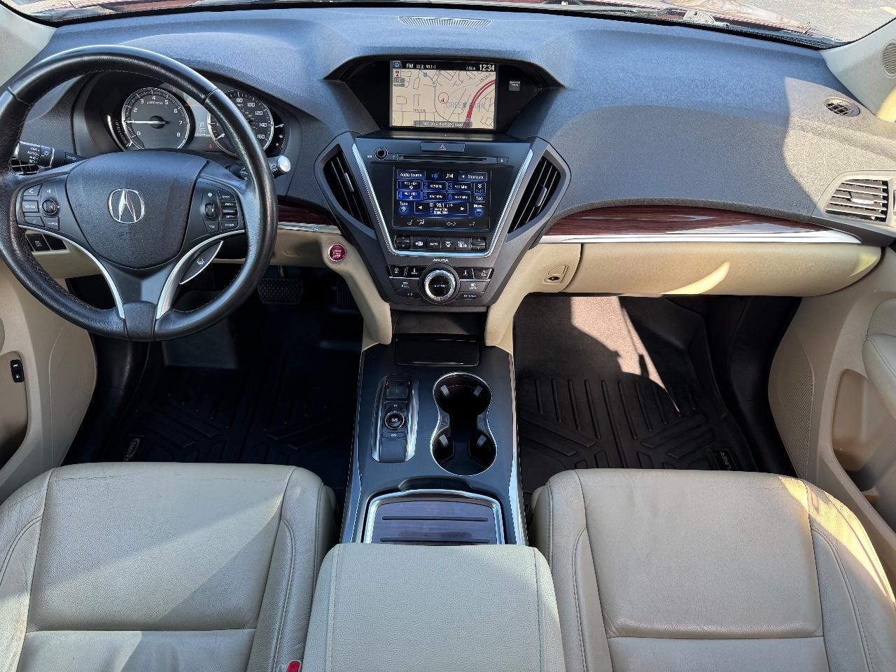 Acura MDX Vehicle Full-screen Gallery Image 12