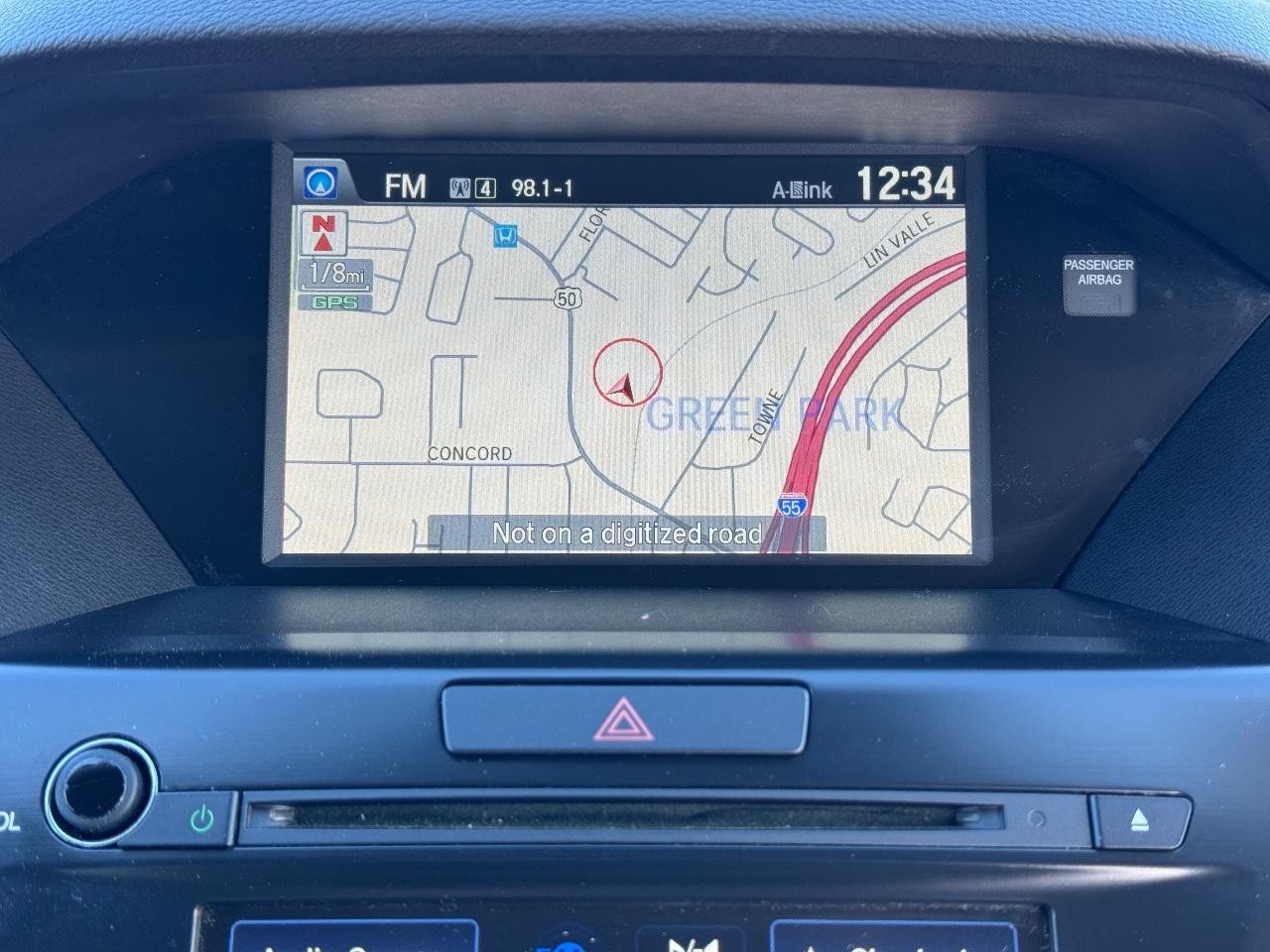 Acura MDX Vehicle Full-screen Gallery Image 14