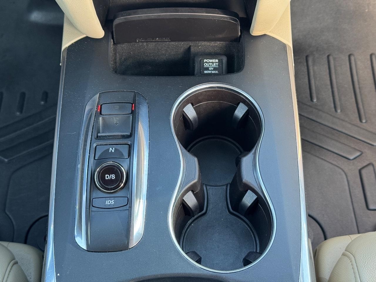 Acura MDX Vehicle Full-screen Gallery Image 16