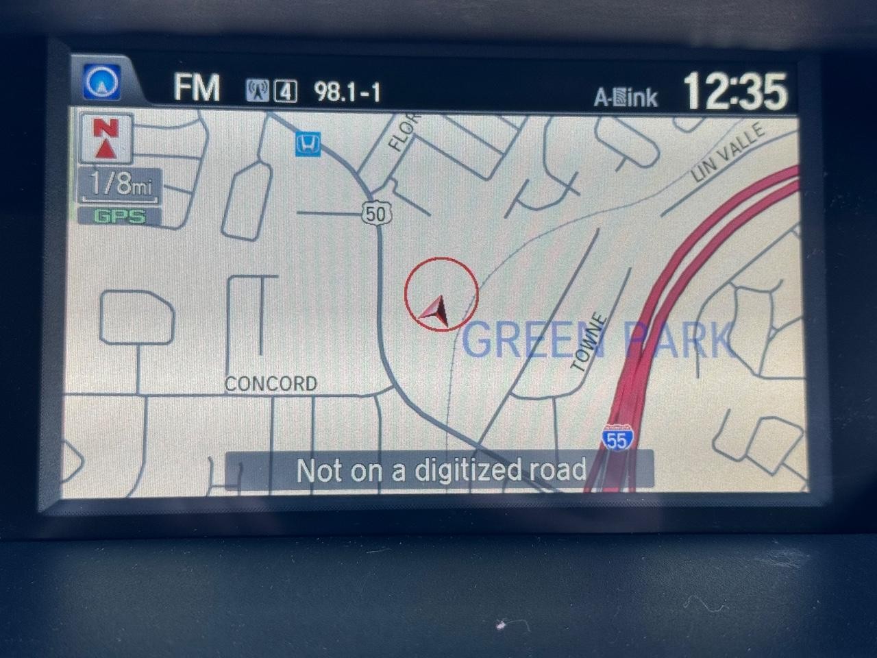 Acura MDX Vehicle Full-screen Gallery Image 26