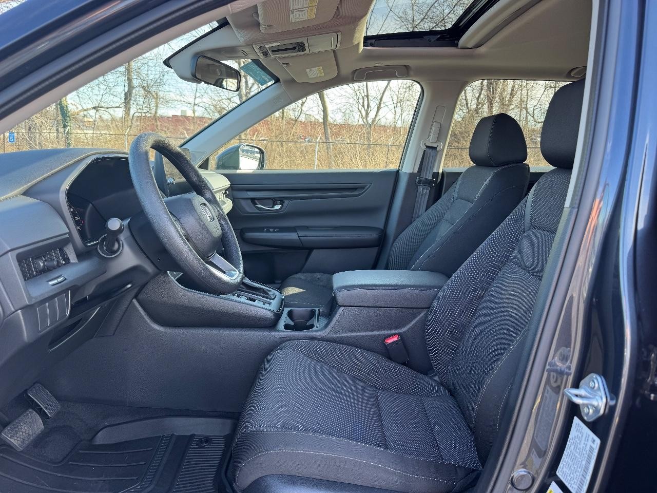 Honda CR-V Vehicle Full-screen Gallery Image 18