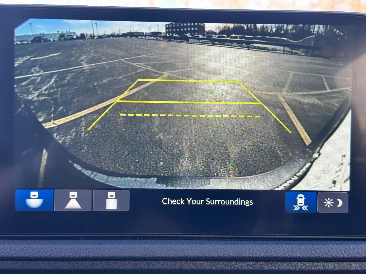 Honda CR-V Vehicle Full-screen Gallery Image 23