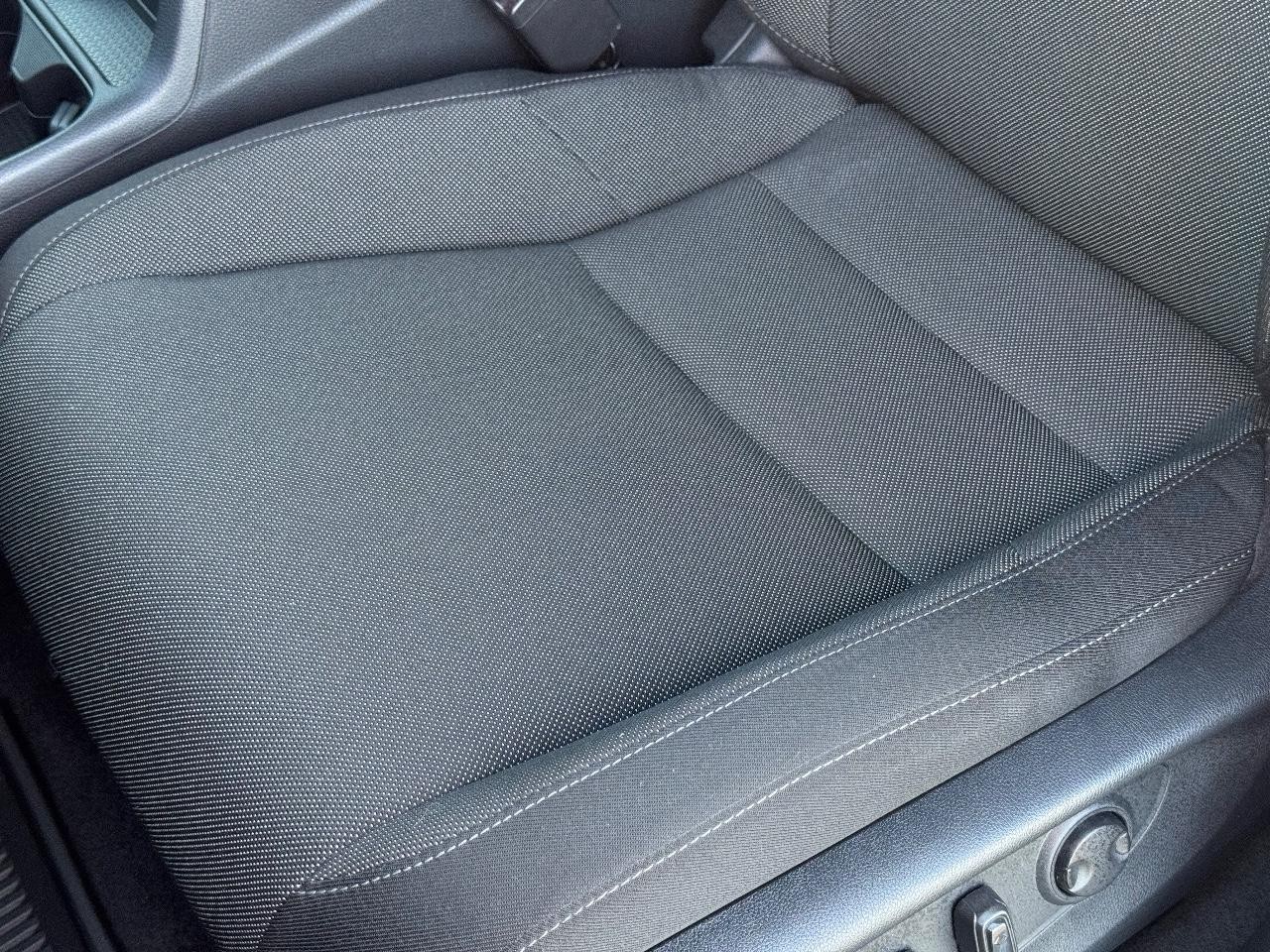 Honda CR-V Vehicle Full-screen Gallery Image 25