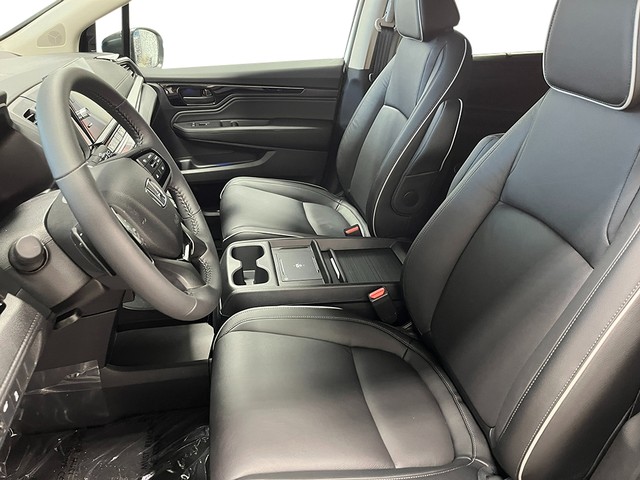 Honda Odyssey Vehicle Full-screen Gallery Image 11