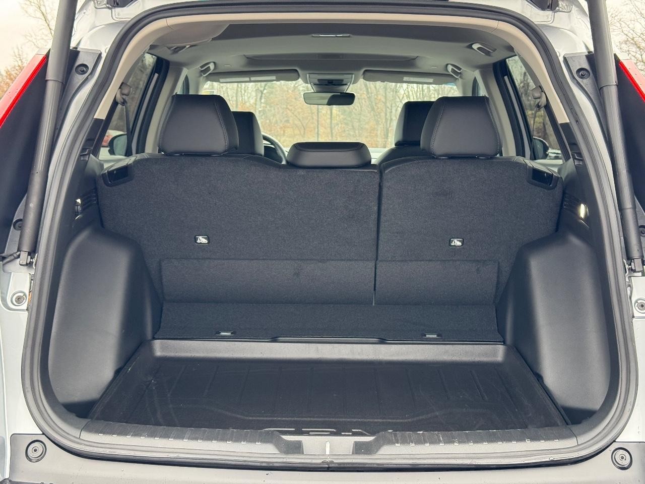 Honda CR-V Vehicle Full-screen Gallery Image 04