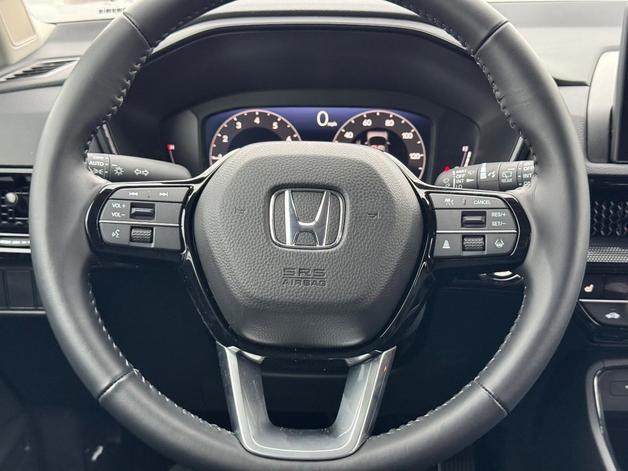 Honda CR-V Vehicle Full-screen Gallery Image 12