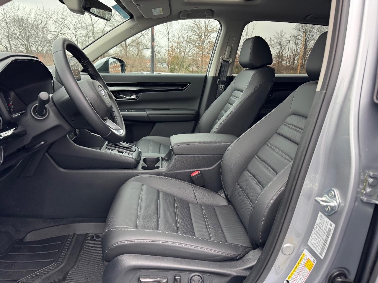 Honda CR-V Vehicle Full-screen Gallery Image 18