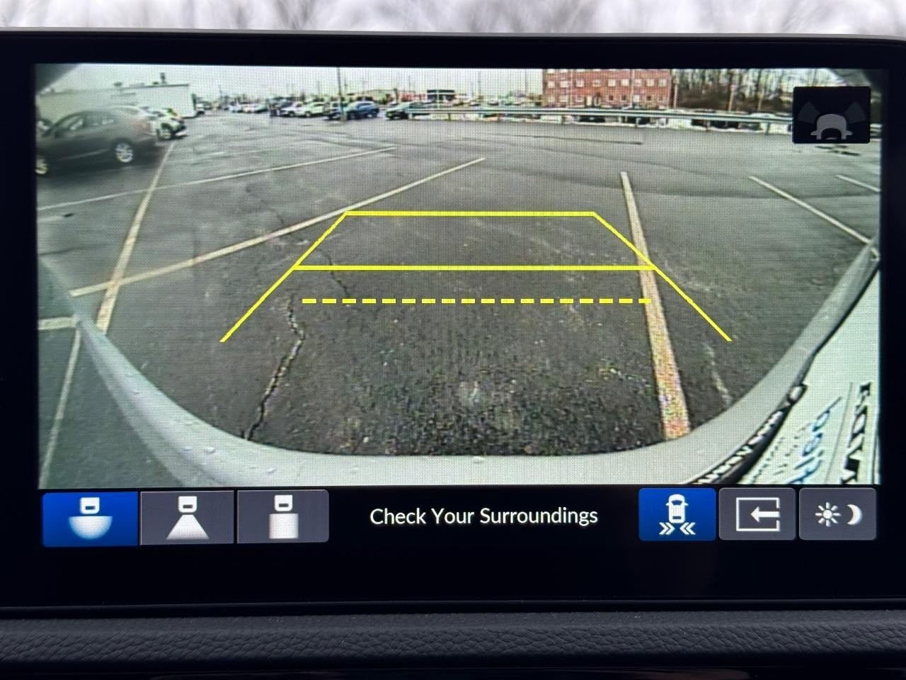 Honda CR-V Vehicle Full-screen Gallery Image 24