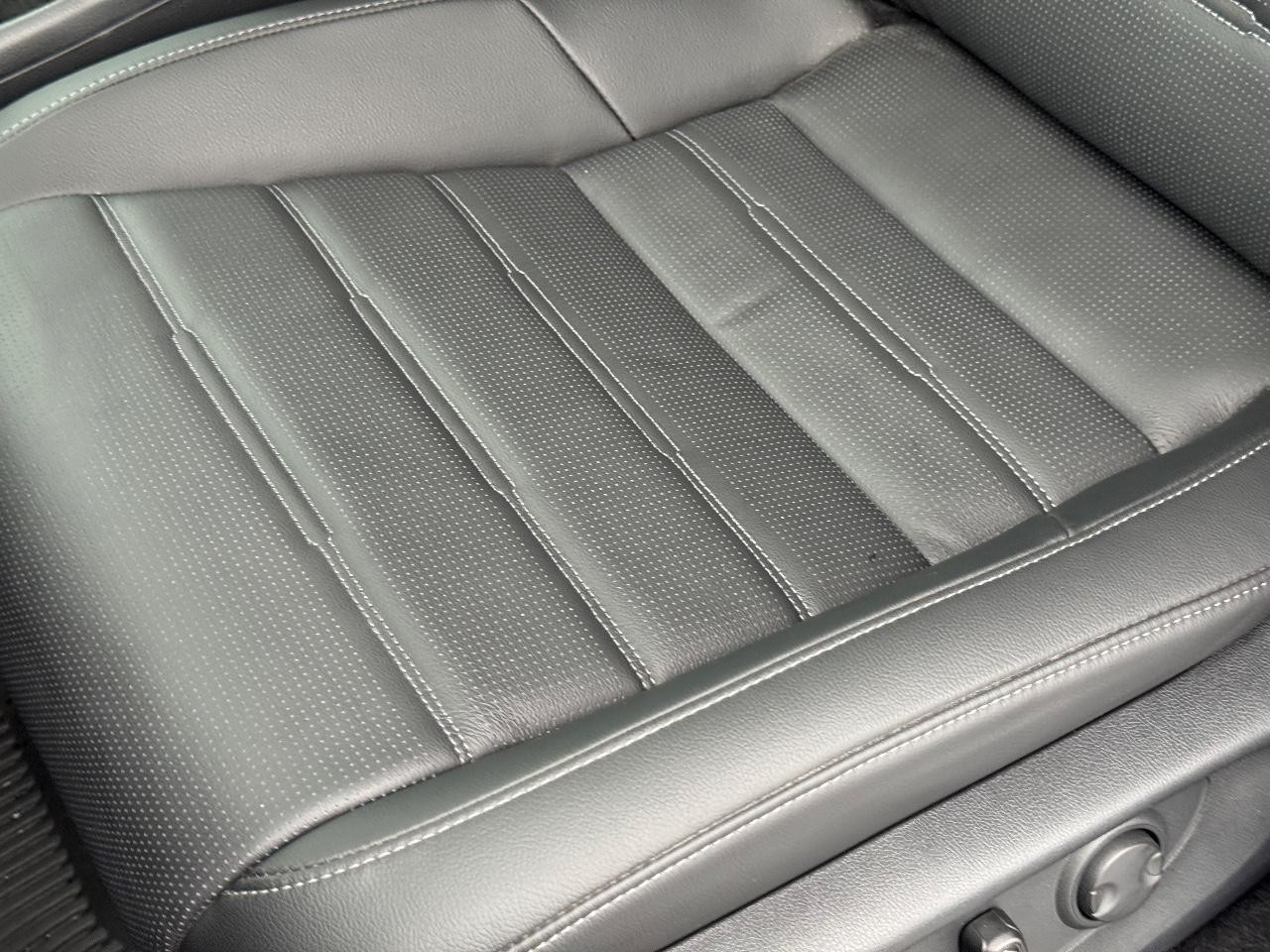 Honda CR-V Vehicle Full-screen Gallery Image 26