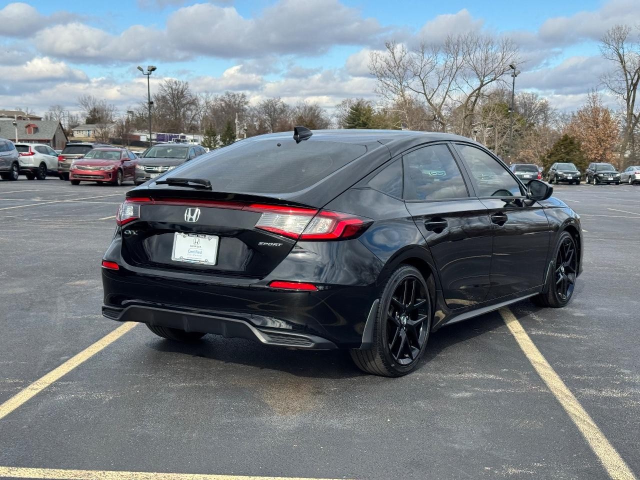 Honda Civic Hatchback Vehicle Full-screen Gallery Image 03