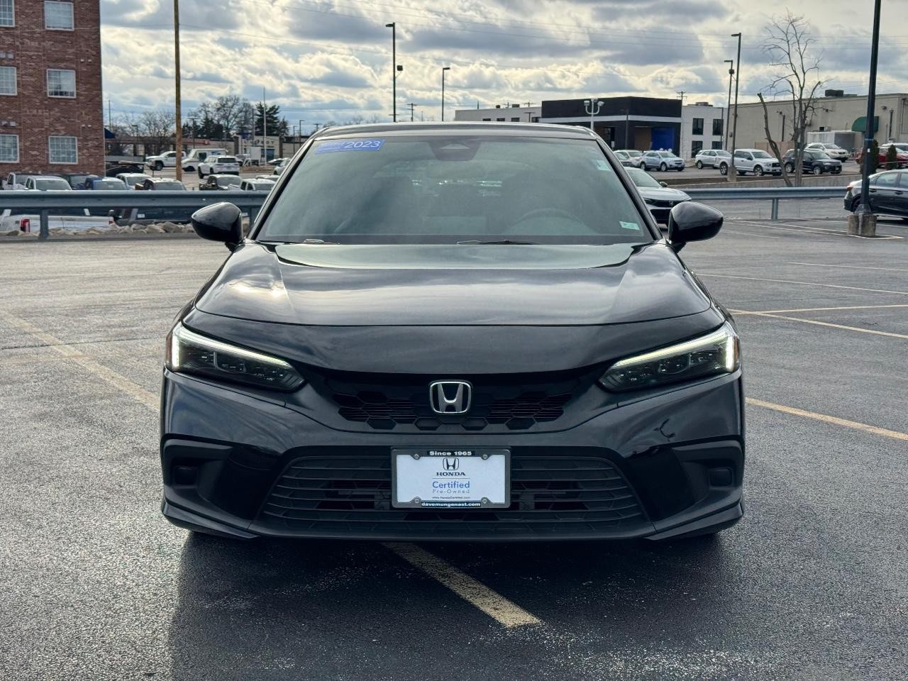 Honda Civic Hatchback Vehicle Full-screen Gallery Image 09