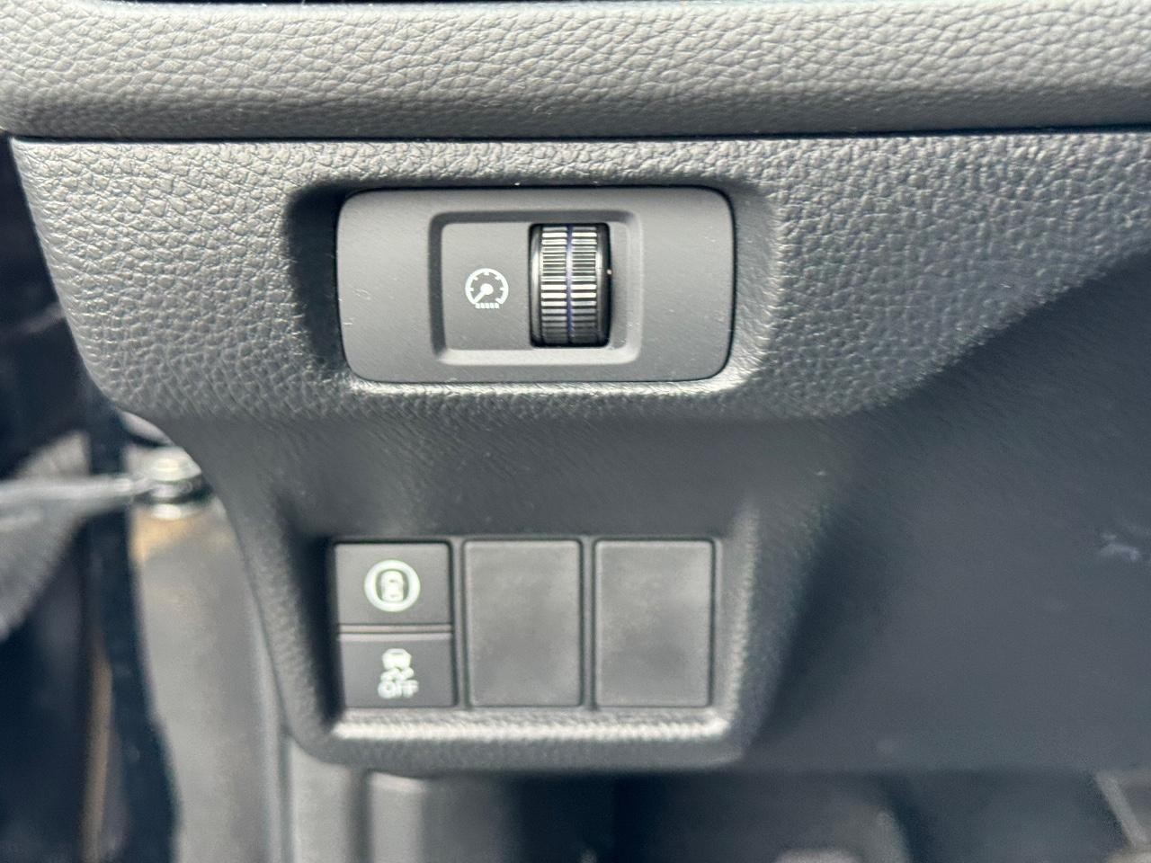 Honda Civic Hatchback Vehicle Full-screen Gallery Image 21