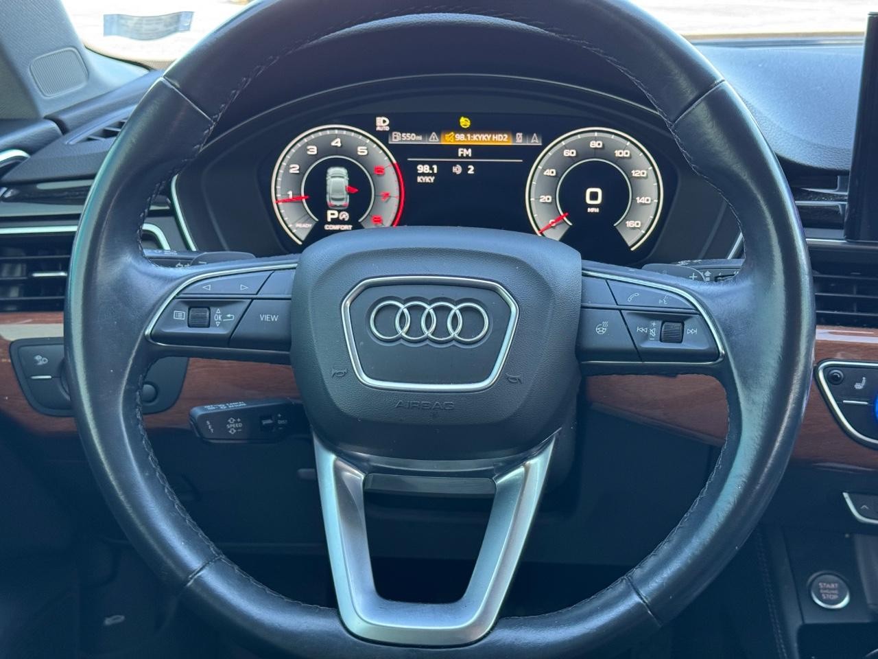 Audi A5 Sportback Vehicle Full-screen Gallery Image 12