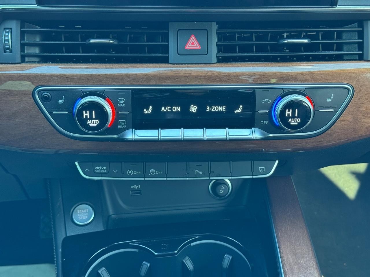 Audi A5 Sportback Vehicle Full-screen Gallery Image 14