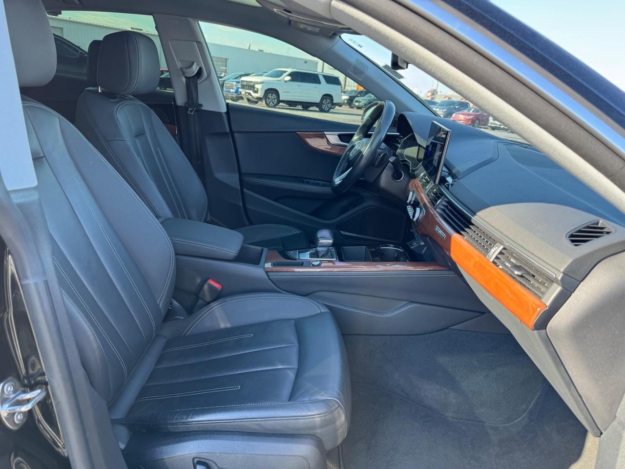 Audi A5 Sportback Vehicle Full-screen Gallery Image 17