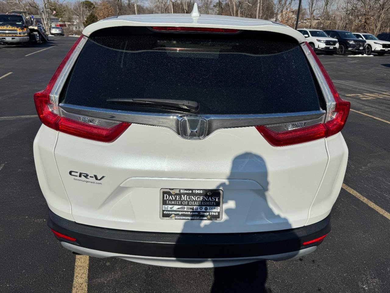 Honda CR-V Vehicle Full-screen Gallery Image 05
